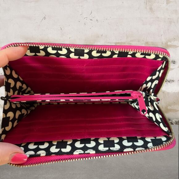 Vera Bradley Hot Pink Drawstring Backpack and Wallet Set - Picture 12 of 12